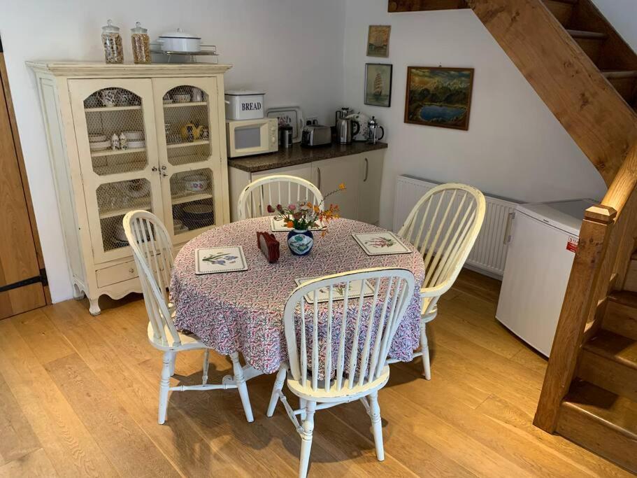 Chough Cottage 赫尔斯顿 外观 照片